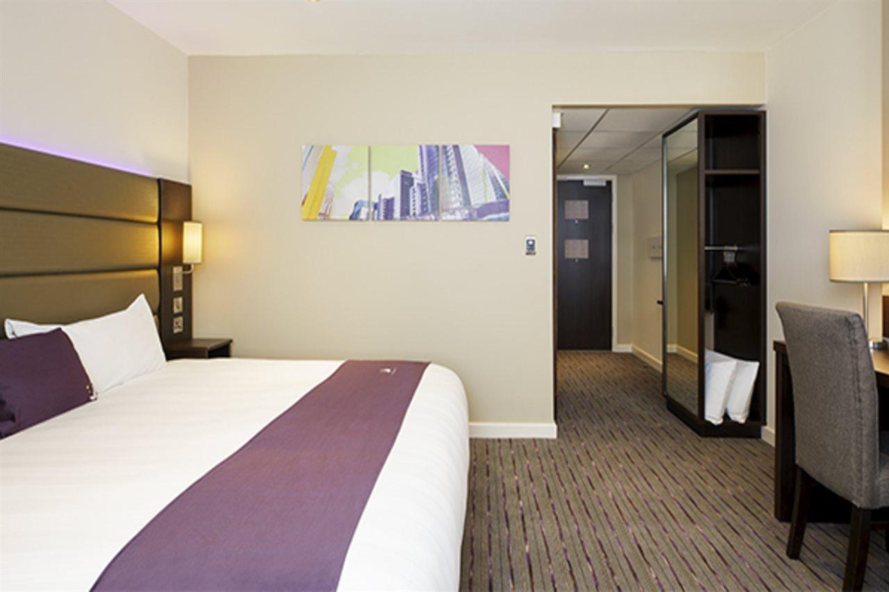 Premier Inn Poole North Eksteriør bilde