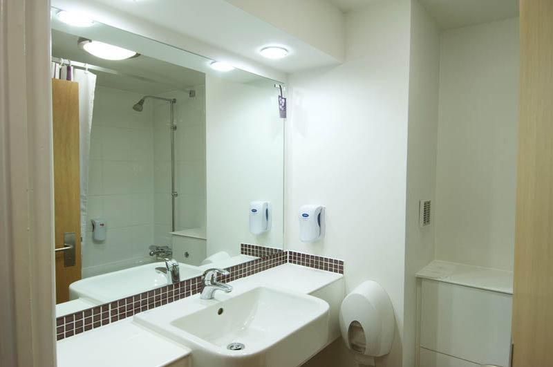 Premier Inn Poole North Eksteriør bilde